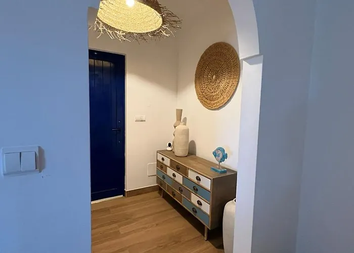 V4 - 8 To 11 People, 5 Min Walk Praia Verde