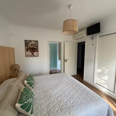 V4 - 8 To 11 People, 5 Min Walk * Praia Verde