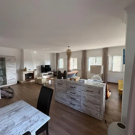 V4 - 8 To 11 People, 5 Min Walk Semesterbostad Praia Verde