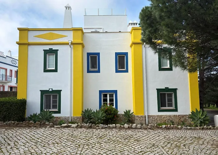V4 - 8 To 11 People, 5 Min Walk Praia Verde